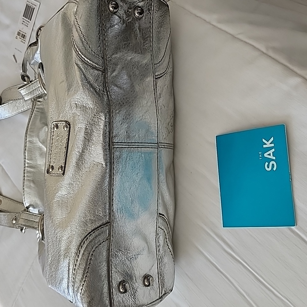 The Sak Silver Metallic Leather Bag - Picture 7 of 11